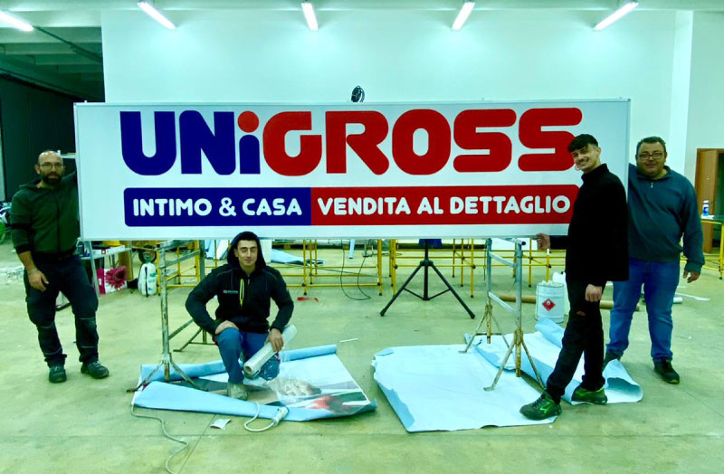 insegne pubblicitarie a cassonetto luminoso
